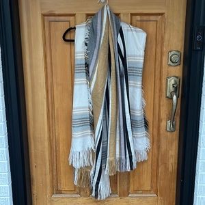 Chunky sweater scarf